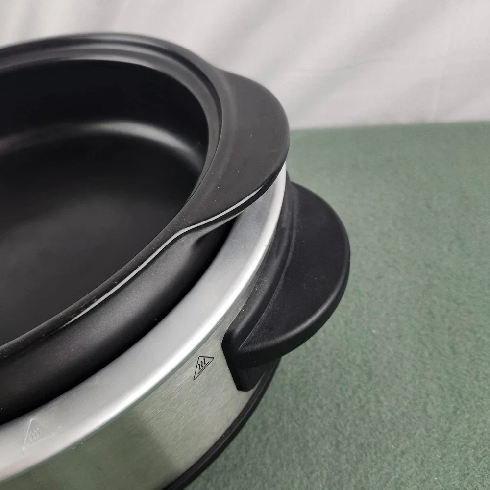 Pampered Chef Rockcrok Slow Cooker, Everyday Pan-  2.5 Quart - No Lid